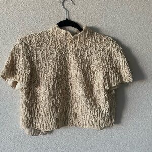 Cache Cream Textured Crop Top